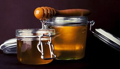 Treatment of prostatitis with beekeeping products